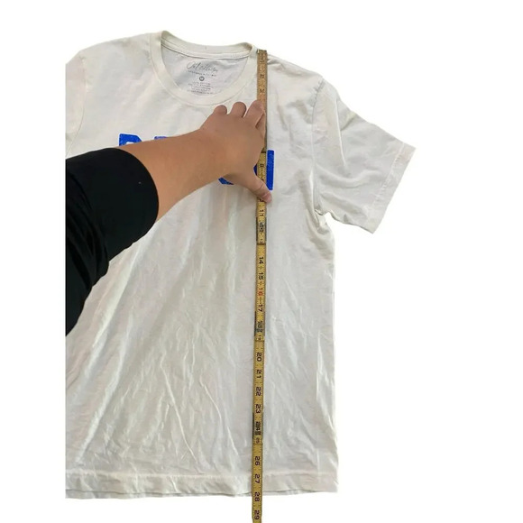 The Mountain Dyed & Printed David Penfound White Wolf Face T-Shirt Size M - Picture 3 of 6